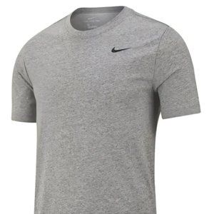 Mens Nike Dri-Fit Training Tee. NWT. Small